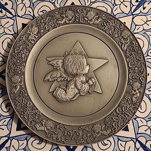 Hallmark fine pewter plate 1979 angel
